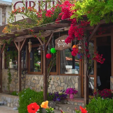 Holiday home Giritimu Evleri *