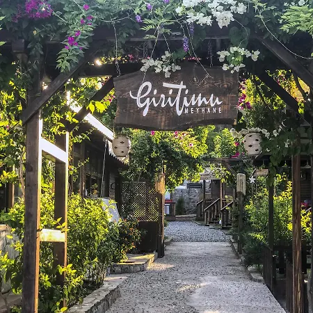Giritimu Evleri Holiday home *